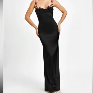 NFloral appliqué ruched gown maxi dress with tie back XS